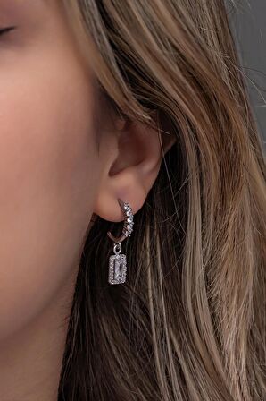 925 Ayar Gümüş Zirkon 5 Taşlı 12 Mm Yarım Tur Baget Tektaş  Küpe