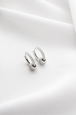 925 Ayar Gümüş Rodyumlu 15 mm Zirkon Taşlı Minik Halkalı Küpe