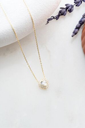925 Ayar Gümüş Gold Kaplama Beyaz Taşlı Kalp Kolye