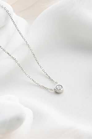 925 Ayar Gümüş Rodyum Kaplama Minimal 5 mm Tektaş Kolye