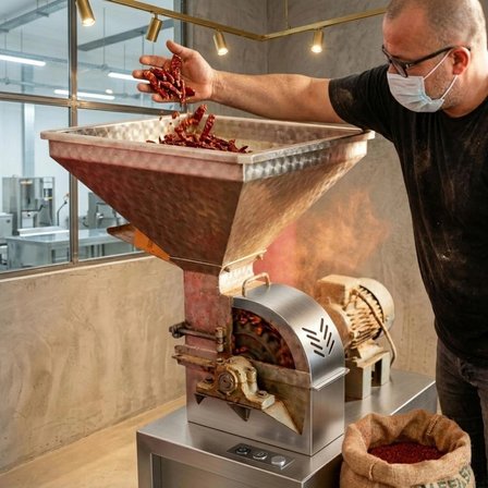 Neshil Güneşte Kurutulmuş, Premium Tatlı Toz Kırmızı Biber 100 g 