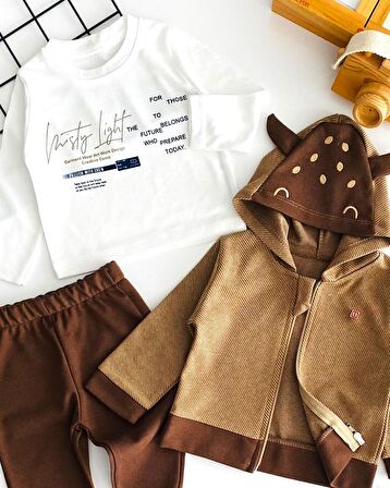Neşeli Bebekler Kapüşonlu Hırkalı Armalı İki İp Kumaş Üçlü Takım Kahverengi