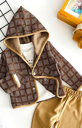 Neşeli Bebekler Kapüşonlu Önden Cepli Çıtçıtlı Hırkalı İki İp Kumaş Üçlü Takım Kahverengi