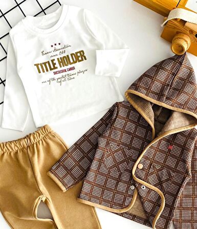 Neşeli Bebekler Kapüşonlu Önden Cepli Çıtçıtlı Hırkalı İki İp Kumaş Üçlü Takım Kahverengi