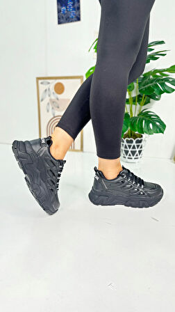Günlük Kadın Sneaker Bağcıklı Yüksek Kalın Tabanlı Oval Burunlu Rahat Hafif Spor Ayakkabı 1001