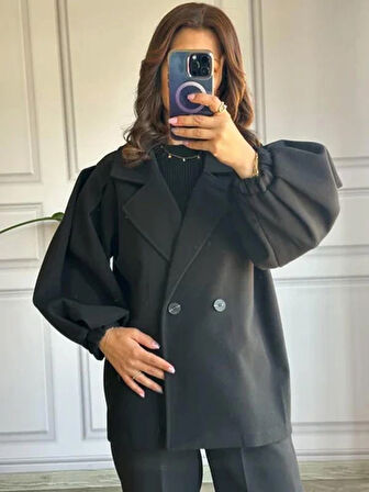 Kadın Lastikli Balon Kol Düğmeli Kruvaze Yaka Cepsiz Astarlı Oversize Kesim Kısa Kaşe Trençkot Ceket