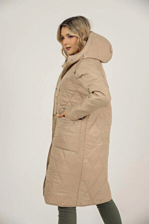 Şık Kadın Kapüşonlu Bej Renkli  Kış Ceketi Cepli, Kapitone Fermuarlı Uzun Kollu Mont, Kaban