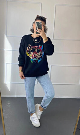 Kadın Oversize Geniş Kesim Bisiklet Yaka Kaplan Nakışlı İşlemeli Üç İplik Şardonlu  Sweatshirt