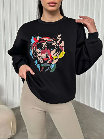 Kadın Oversize Geniş Kesim Bisiklet Yaka Kaplan Nakışlı İşlemeli Üç İplik Şardonlu  Sweatshirt