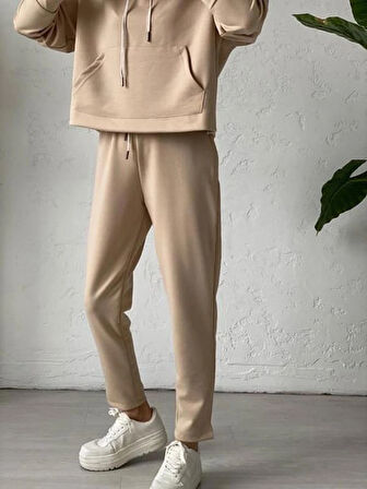 Kadın Vizon Renk Crop Kapşonlu Kanguru Cepli Sweatshirt -Bol Paça Beli Lastikli Scuba Eşofman Takımı