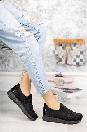 Simli Taban Taşlı Siyah Ayakkabı