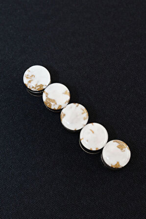 Eşarp mıknatısı. Şal mıknatısı. Türban mıknatısı. Başörtü mıknatısı. Mıknatıslı eşarp klipsi.