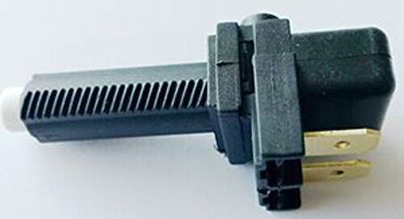 Nurel M114 Fren Stop Müşürü Escort 81-99 Fiesta 83-02 Ford Ka 96-02 Transit T12-T15 91-95 P100 Volvo Vito 82GB113480AA