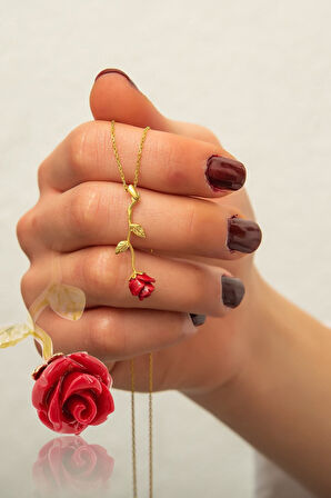 Gülüm Kolye. Gümüş Altın Kaplama, Mercan Taşlı Kolye.