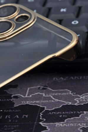 iPhone 13 Uyumlu Altın Sarı Gold Renkli İnce Kenarlı Şeffaf Sert Kapak Kılıf