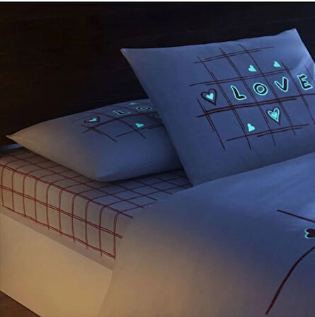 Glow Parlayan Çift Kişilik Nev Takımı Romenta Kırmızı