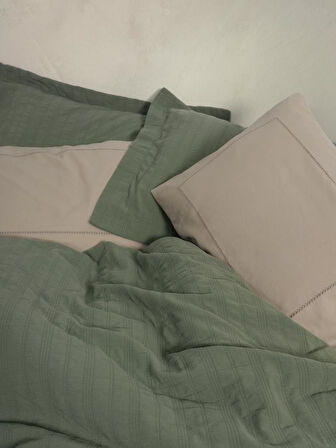 Çift Kişilik Yatak Örtülü Pike Takımı Natura Vilo Yeşil