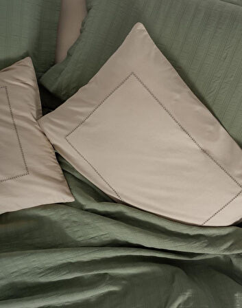 Çift Kişilik Yatak Örtülü Pike Takımı Natura Vilo Yeşil