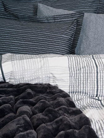 Trim Çift Kişilik Battaniyeli Nev Takımı Smooth Siyah