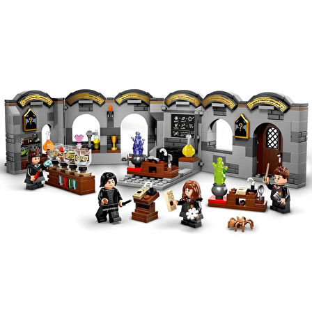 LEGO Harry Potter Hogwarts Şatosu: İksir Dersi 76431