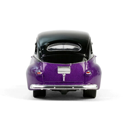 Nessiworld Greenlight 1/64 California Lowriders Series 6- 1946 Fordor Super Deluxe