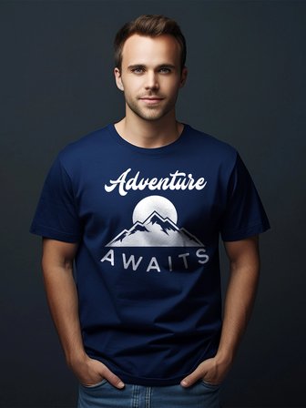 Adventure Awaits Doğa ve Kamp Temalı Baskılı %100 Pamuklu Lacivert T-Shirt