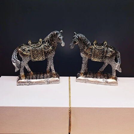 Dekoratif At Biblosu