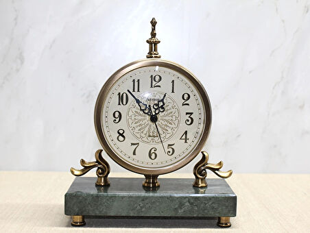 Mermer Tabanlı Masaüstü Saat