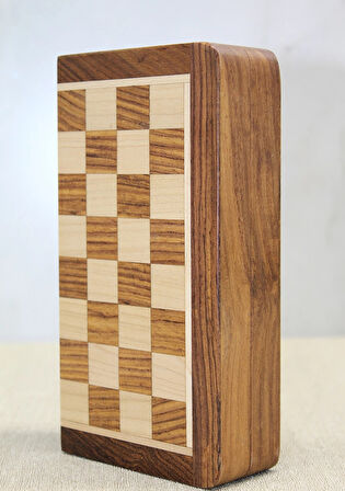 Özel Vernikli Mıknatıs Taşlı Ahşap Katlanabilir Kutulu Satranç Oyunu 12.5 Cm