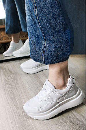Triko Detaylı Kalın Taban Rahat Kalıp Bağcıklı Kadın Beyaz Sneaker
