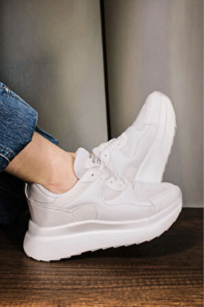 Triko Detaylı Kalın Taban Rahat Kalıp Bağcıklı Kadın Beyaz Sneaker