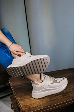 Triko Detaylı Kalın Taban Rahat Kalıp Bağcıklı Kadın Beyaz Sneaker