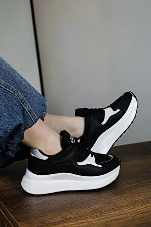 Triko Detaylı Kalın Taban Rahat Kalıp Bağcıklı Kadın Beyaz Sneaker
