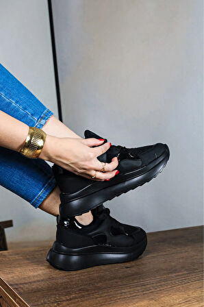 Triko Detaylı Kalın Taban Rahat Kalıp Bağcıklı Kadın Beyaz Sneaker