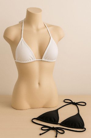 Beru Kadın Siyah Ve Beyaz Minimal Kesim Üçgen Bikini Üstü Najmaddin