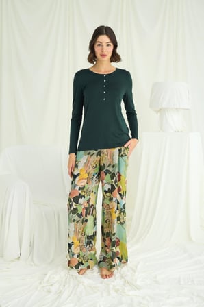 Beru Çiçek Ve Yaprak Desenli Pijama Takımı Najmaddin
