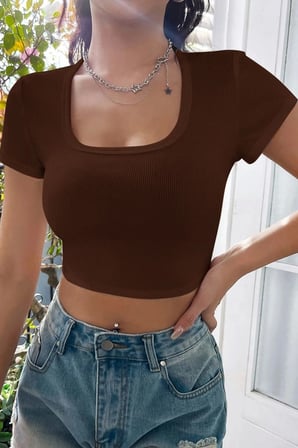Beru Kadın Kahverengi Şık Kesim Yarım Kol Crop Bluz Najmaddin