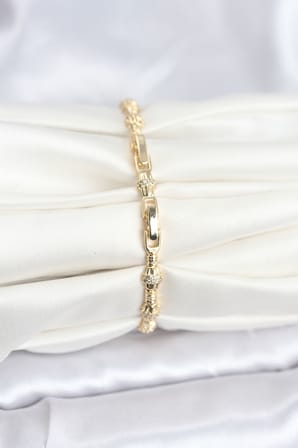 Bez Pirinç Gold Renk VIP Seri Punta Model Zirkon Taşlı Kadın Bileklik Najmaddin