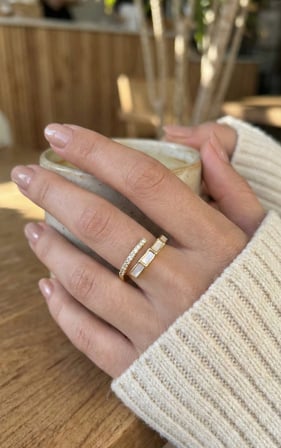 Bez Pirinç Gold Renk Zirkon Taş Detaylı Yılan Model Ayarlanabilir Yüzük Najmaddin