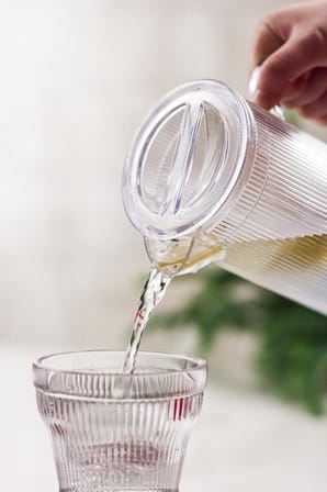 Bez Akilik Barok 1,5 Lt Şeffaf Sürahi (Buzdolabı Kapak Rafına Sığar) Najmaddin
