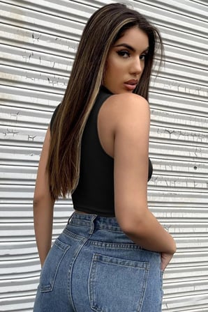 Beru Kadın Siyah Yarım Fermuarlı Sıfır Kol Crop Top Bluz Najmaddin