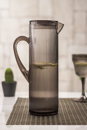 Bez Arkilik Barok 1,5 Lt Füme Sürahi (Buzdolabı Kapak Rafına Sığar) Najmaddin