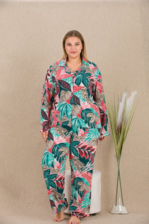 Beru Büyük Beden Renkli Yaprak Desenli Düğmeli Uzun Kol Viskon Pijama Takımı Najmaddin