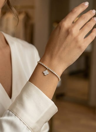 Bez Yonca Model Zirkon Taşlı Gold Renk Asansörlü Su Yolu Bileklik Najmaddin