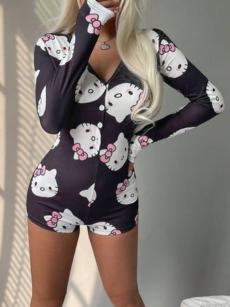 Beru Pamuklu Siyah Hello Kitty Desenli Düğmeli Uzun Kol Tulum Pijama Najmaddin
