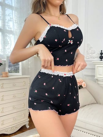 Beru Yumuşak Kumaşlı Çiçekli Şortlu Dantelli Gecelik Takımı, Rahat Ve Şık Ev Giyim,kadın Pijama Najmaddin