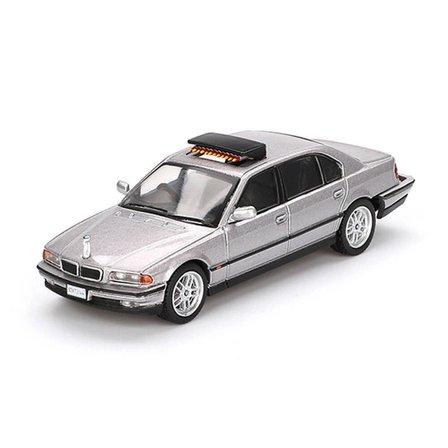 Ticaret Mini GT 1/64 BMW 750IL "Tomorrow Never Dies" Blister Paket Najmaddin
