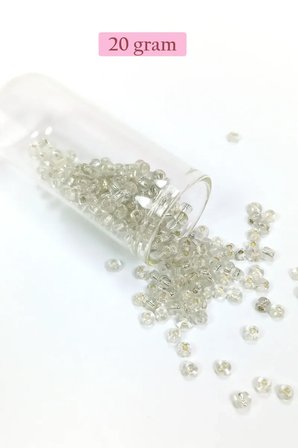 Tedar Dökme Cam Kum Boncuk Büyük Boy (6/0) 4 mm - 20 Gram - Şeffaf - BNC086 Najmaddin