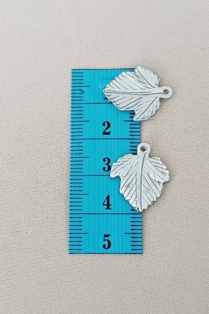 Tedar Oya Abiye Bileklik Kolye Pleksi Metalik Plastik Pul Gümüş Renk 8 gram 25 adet - BNC522 Najmaddin