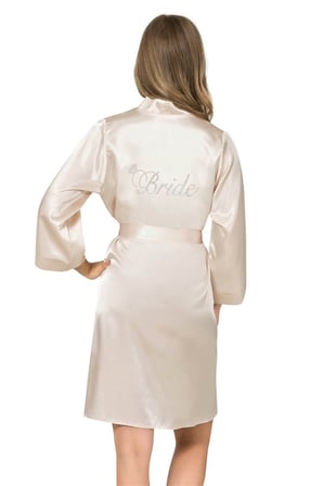 Beru Fildişi Kısa Saten Bride Sabahlık Najmaddin